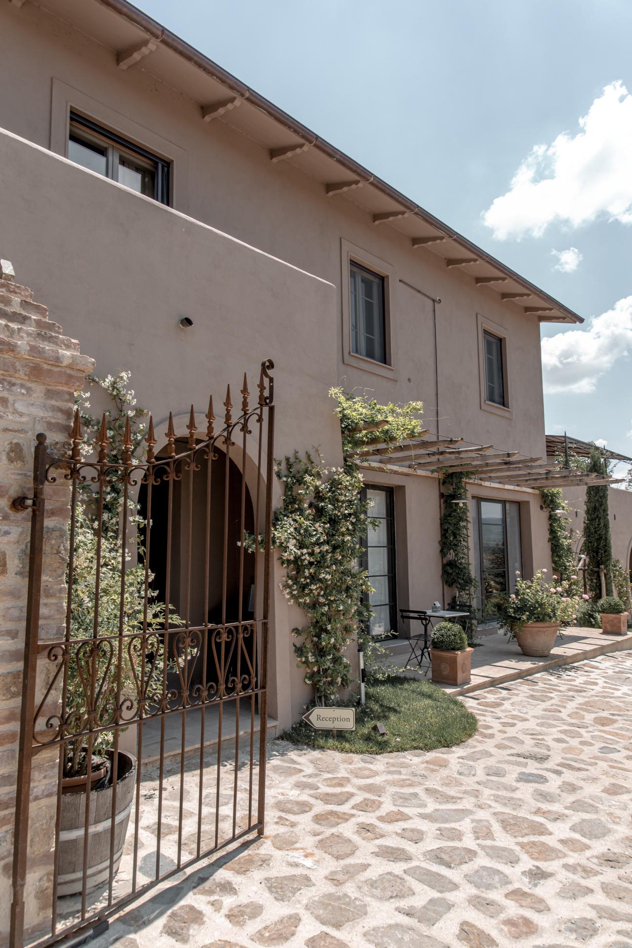 Ingresso di Poggio il Castellare
